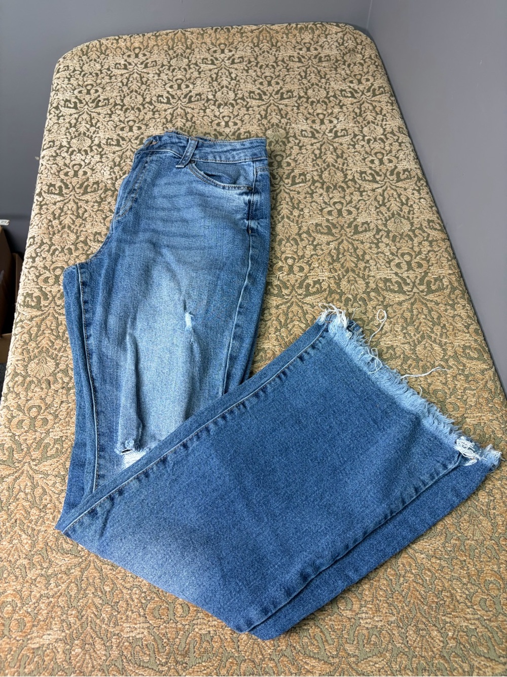 NOBO Distressed Wide Leg Flare Blue Denim Jeans Size 9